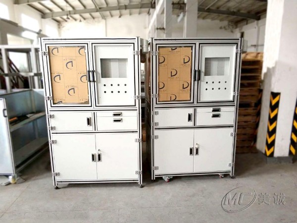 鋁型材工具柜是如何生產(chǎn)定制的？