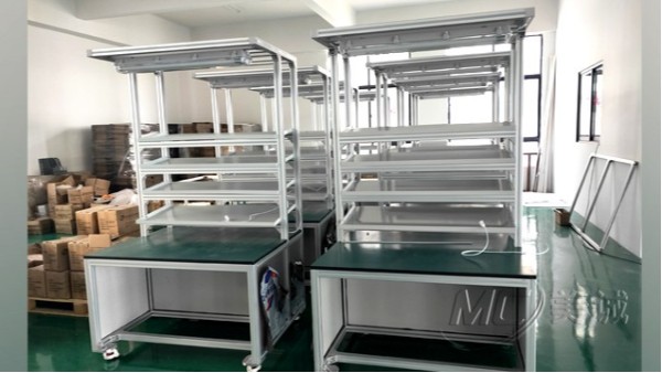 鋁型材機(jī)箱工作臺 鋁型材機(jī)箱工作臺