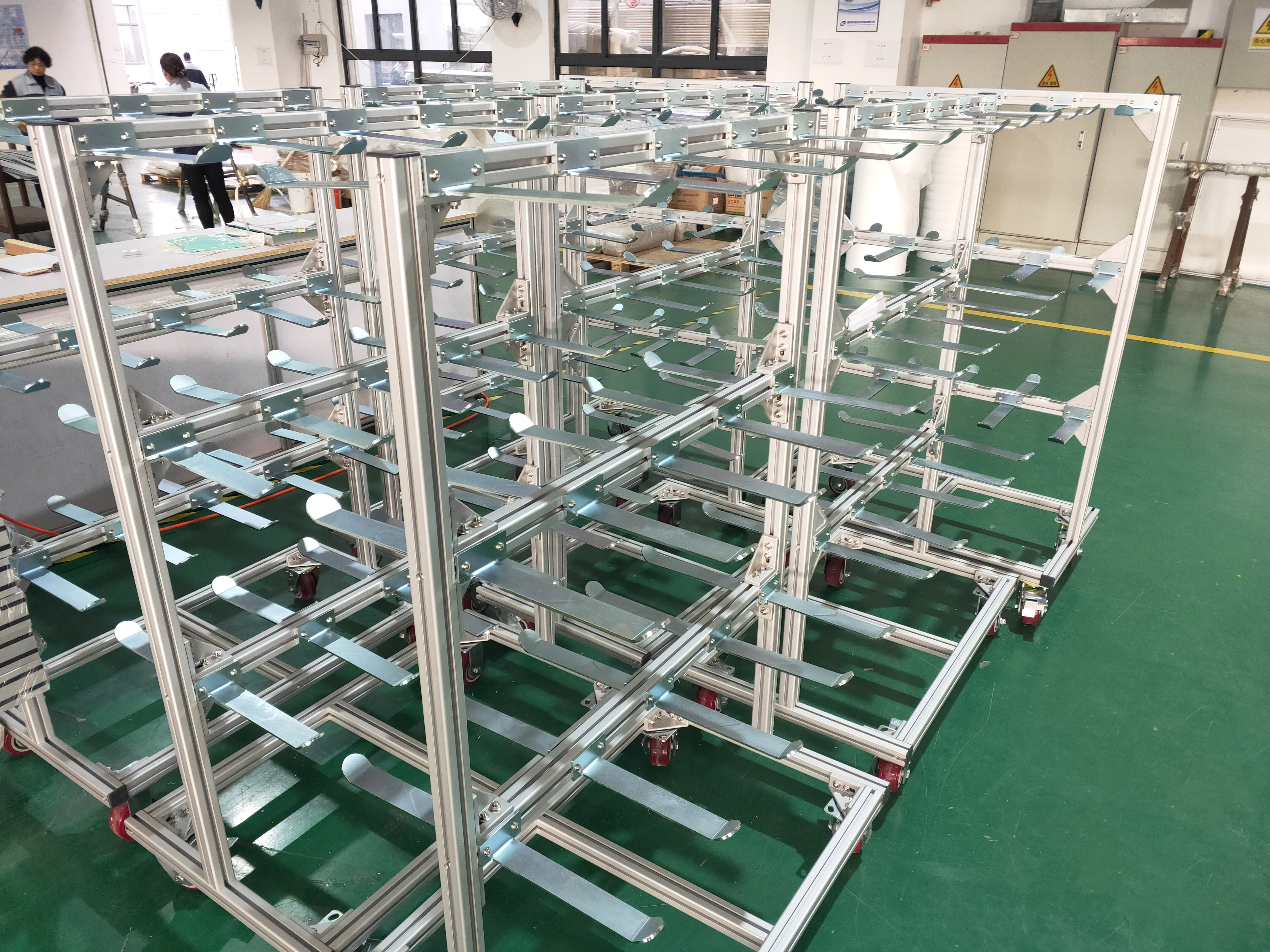 型材架屬于半成品，可變成各式成品