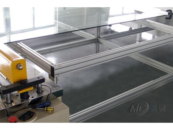 工業(yè)鋁型材工作臺(tái)如何選型？