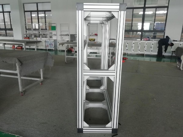 什么樣的鋁型材框架中需要用角件？