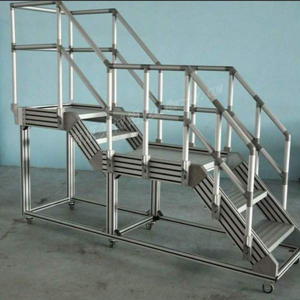 鋁型材定制踏臺的優(yōu)點(diǎn)有哪些？