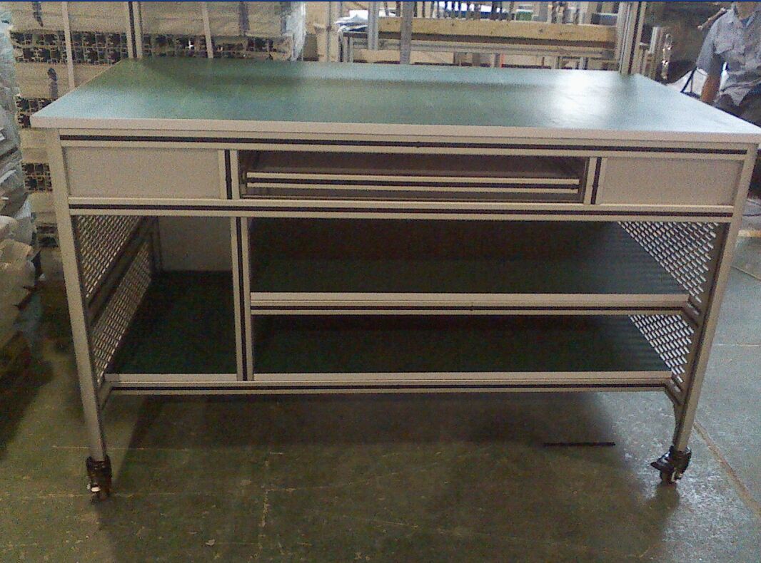 定制檢驗(yàn)臺工作臺，現(xiàn)在流行鋁材質(zhì)